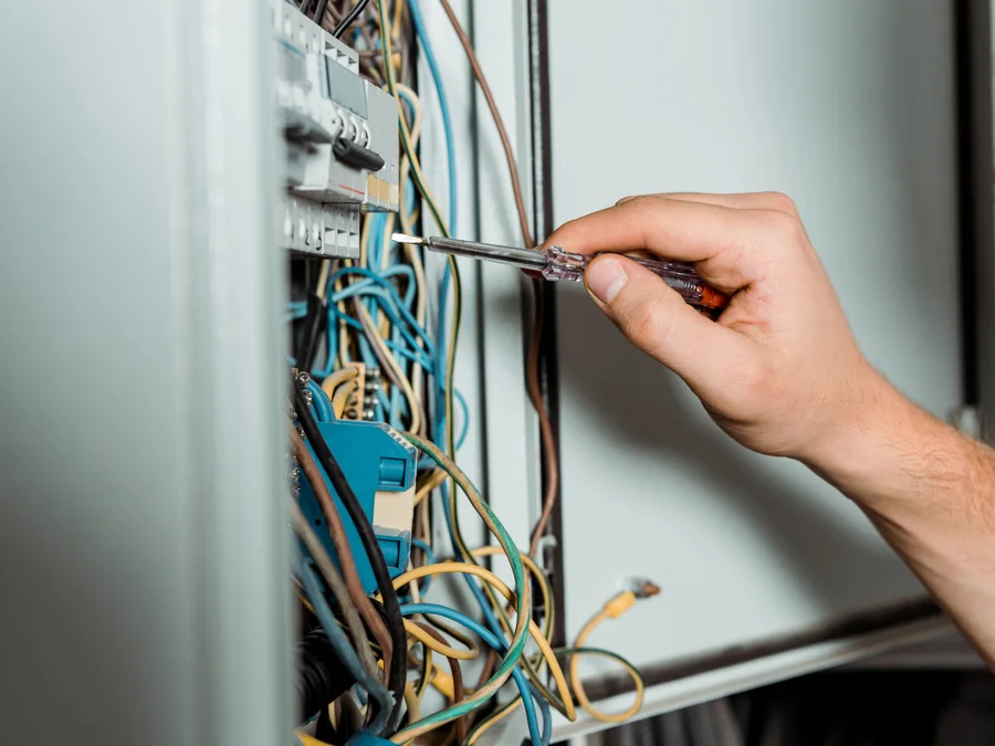 Rénovation électrique par un électricien à Paris